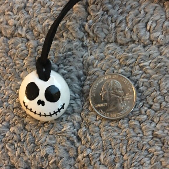 Hand made Pumpkin King pendant with essential oil - Picture 2 of 6